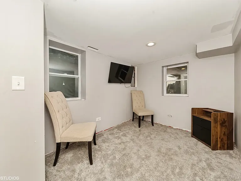 3633 N Nordica Ave — Photo 16
