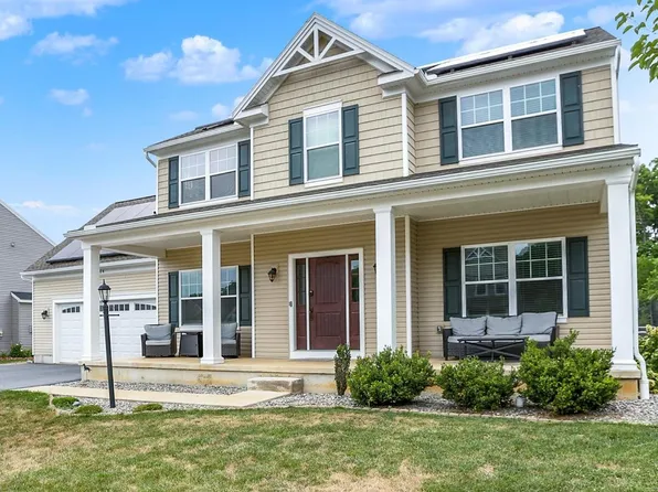 304 Lexington Ln, Shippensburg, PA 17257