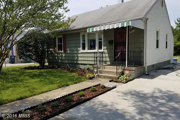 5012 Sheridan St photo 1