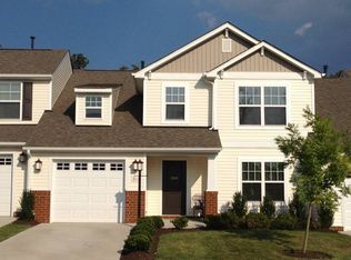 811 Abbey Village Cir, Midlothian, VA 23114