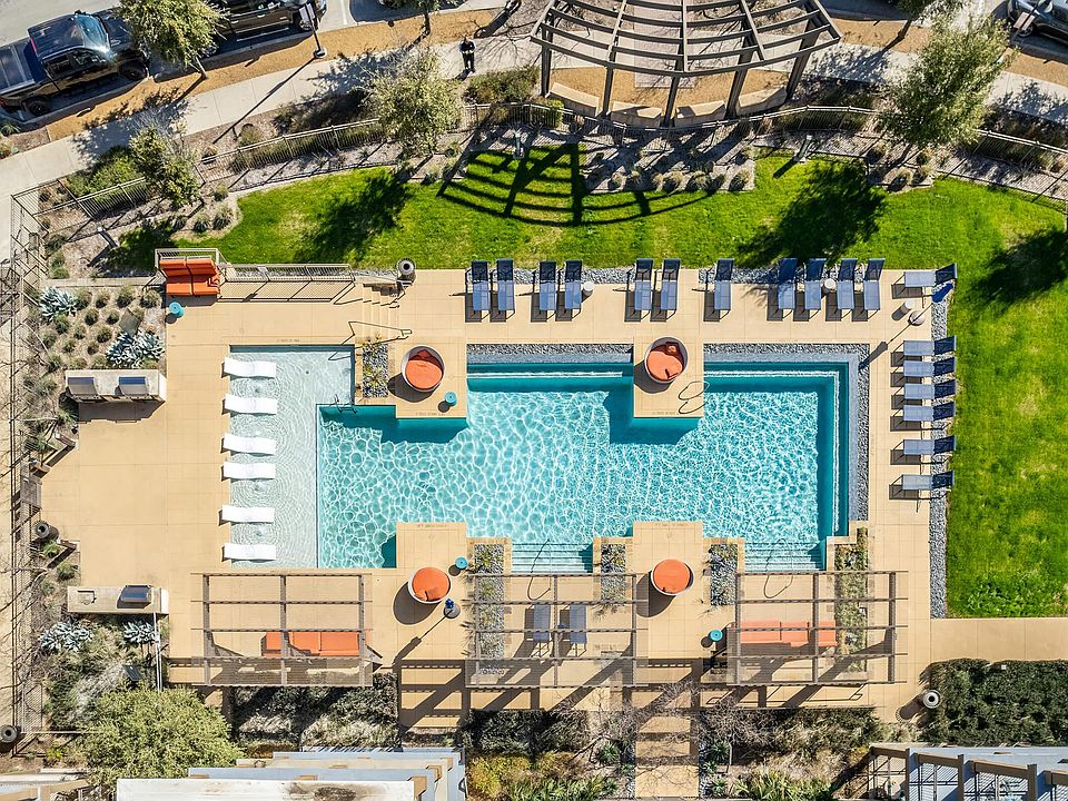 Infinity Pool with Sun Ledge & Lounge Seating