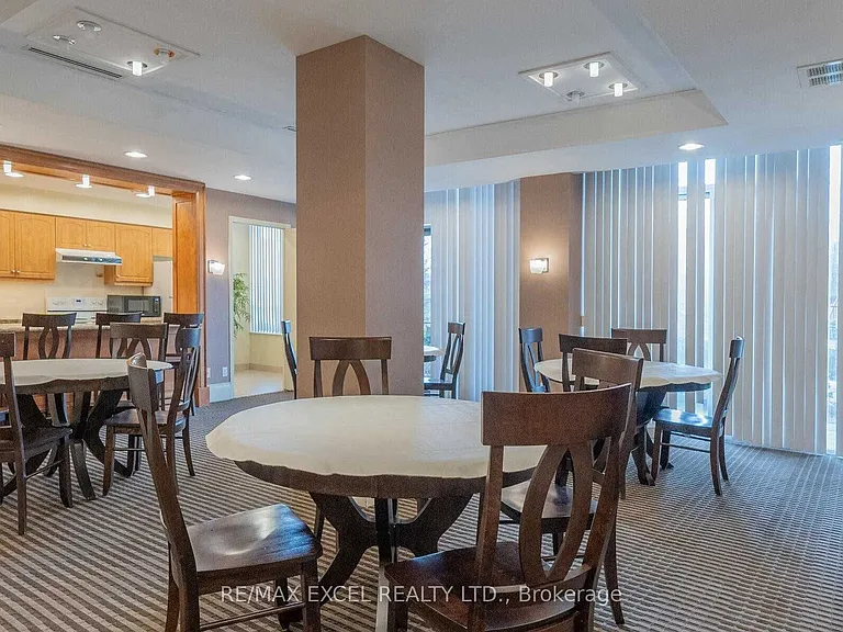 350 Red Maple Rd #508 — Photo 19