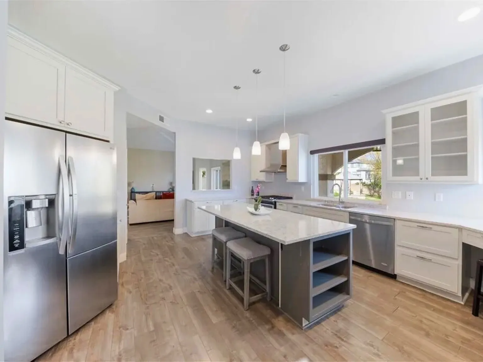 5075 Calypso Ct — Photo 3