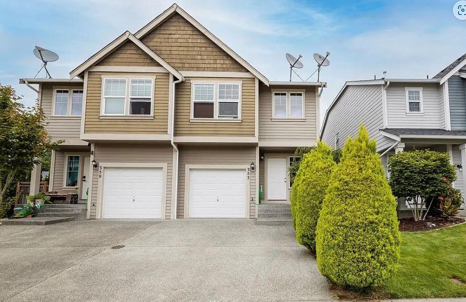 1st image of 353 NE Miramar Cir