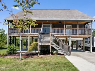 232 Hickey St, Waveland, MS 39576