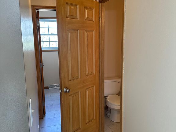 4th image of 846 Quadrilla St #846
