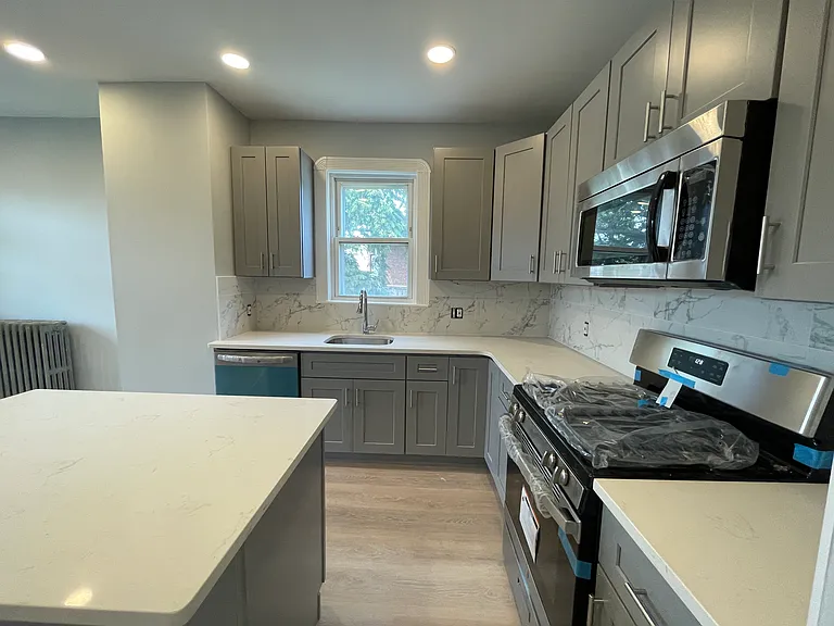 44 Ashley St #2 — Photo 6