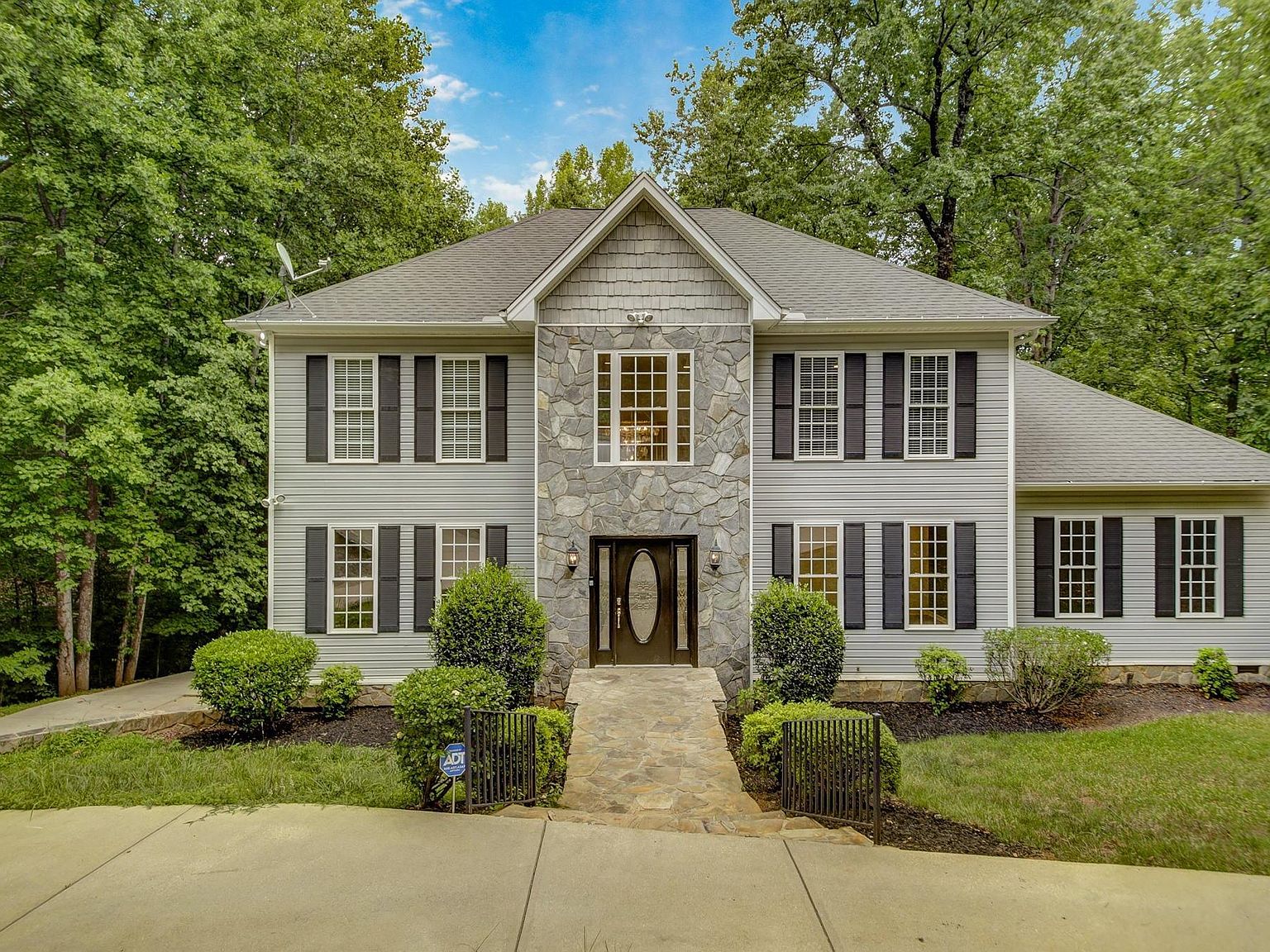 168 Club View Dr, Greenville, SC 29609 Zillow