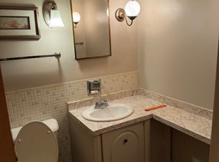 8772 Sieloff Dr APT D, Hazelwood, MO 63042