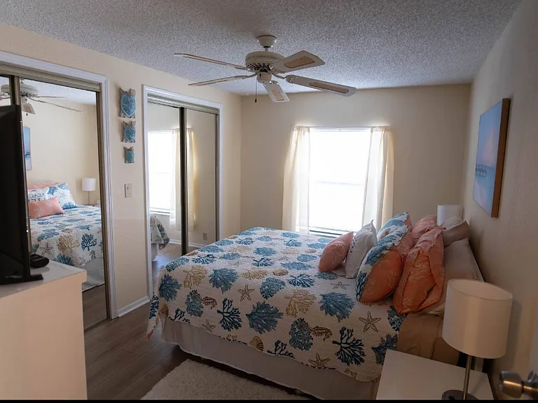 Queen Bed. Lots of storage.