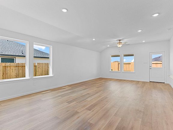 4th image of 1527 Shimmering Ocean Way