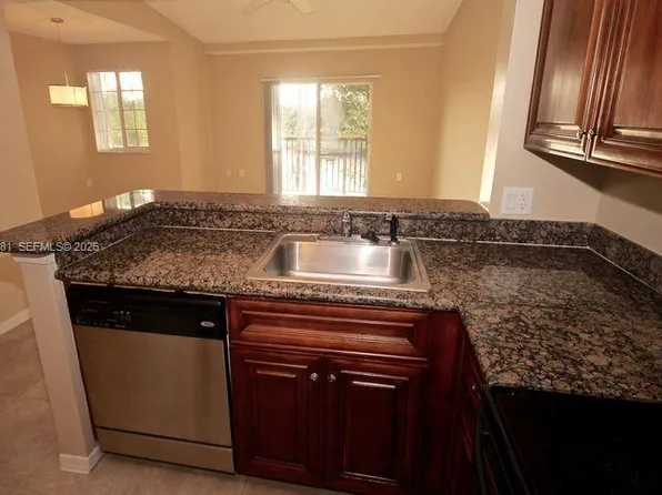 4195 N Haverhill Rd APT 310, West Palm Beach, FL 33417