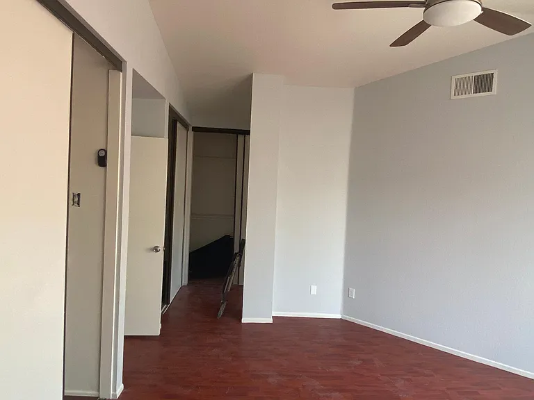 10780 Village Rd — Photo 15