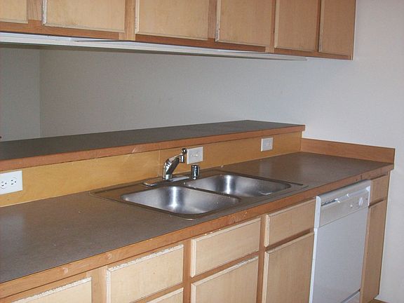 4th image of 1504 Alabama St APT 101