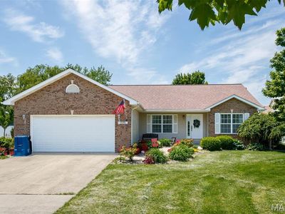 12690 Iberg Rd, Highland, IL, 62249