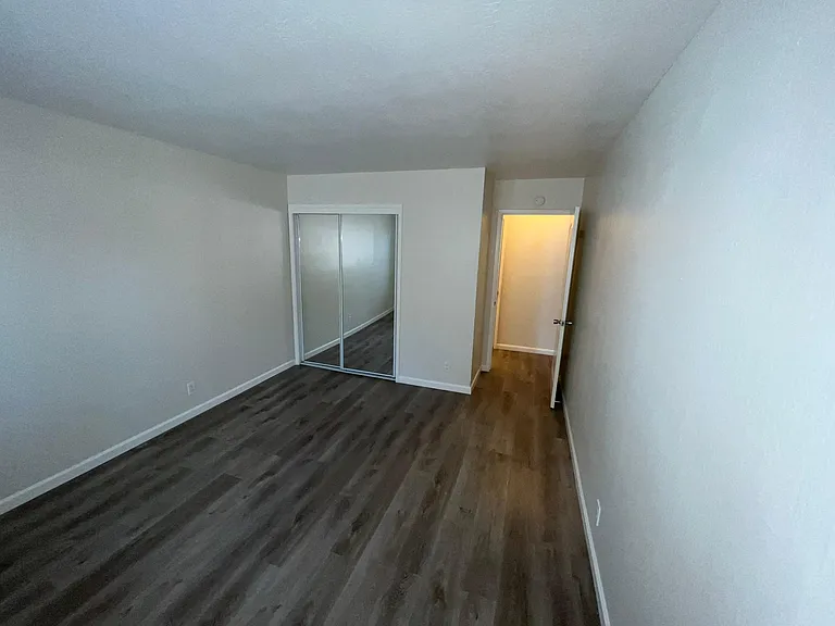 585 Macarthur Blvd #3 — Photo 4