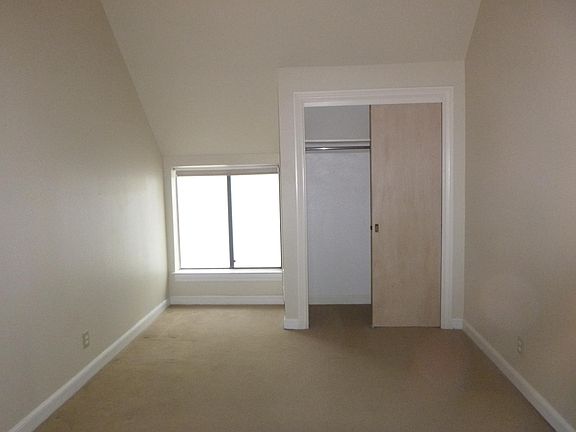 3rd image of 2964 California St #10
