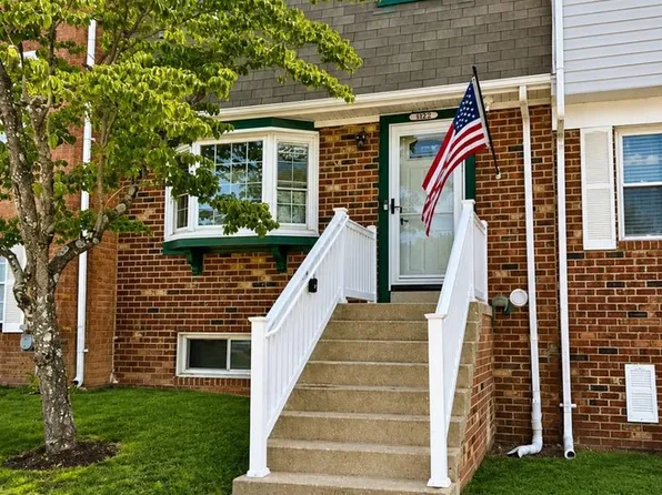 1012 James Madison Cir, Fredericksburg, VA 22405