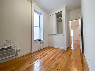 Rented by Kahen Properties