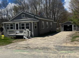 37 Meadow St, Mexico, ME 04257