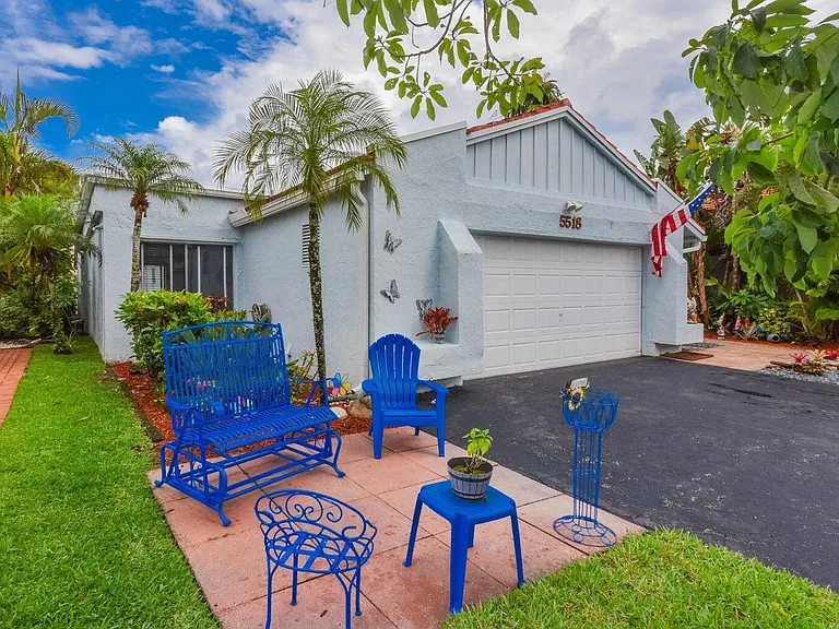 5518 Ainsley Ct — Photo 2
