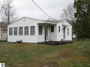 8880 N Westview Dr, Lake, MI 48632