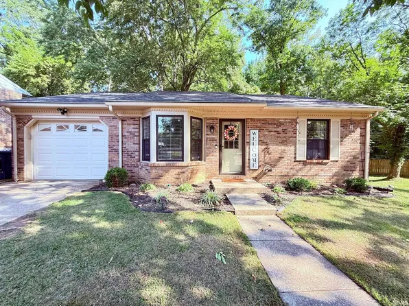 224 Strawberry Hill Rd, Evansville, IN 47711