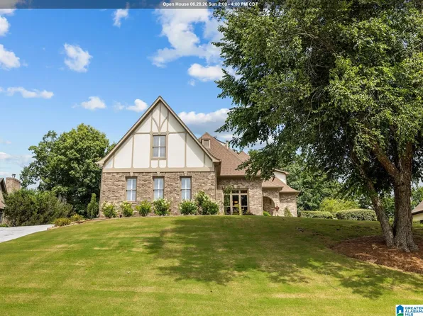 8440 Ledge Cir, Trussville, AL 35173