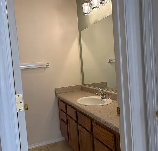 825 Forestglen Dr #7E — Photo 1