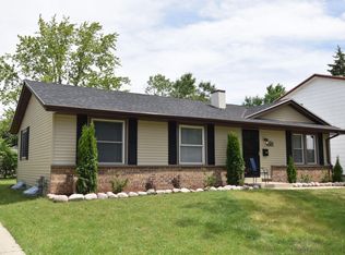 8020 W Green Tree Rd, Milwaukee, WI 53223