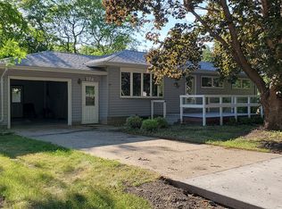 174 1st St, Dawson, MN 56232