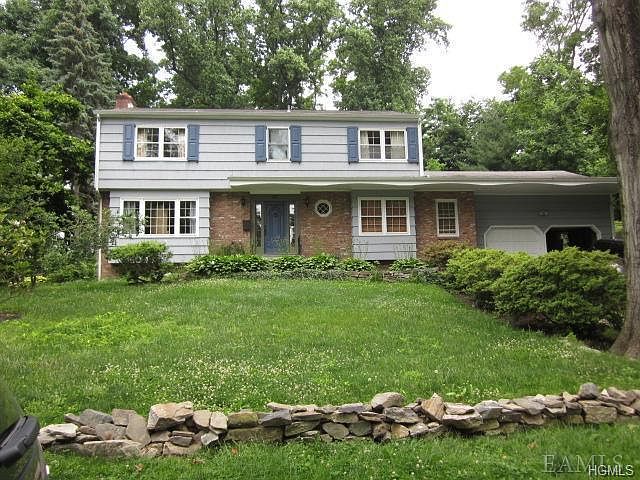 2nd image of 46 Hemlock Dr