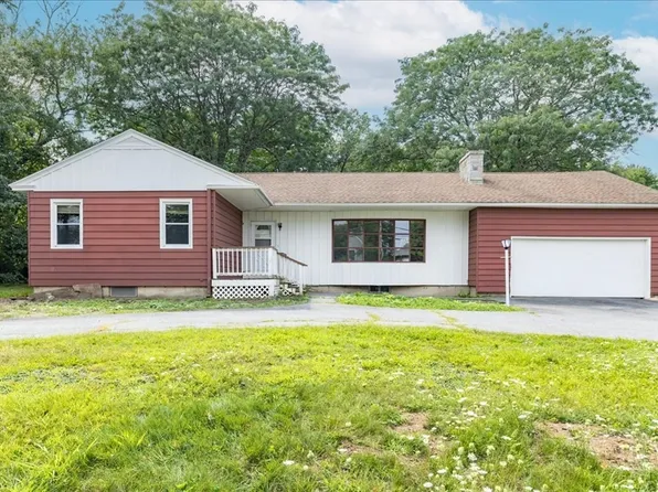 292 Oak St, Methuen, MA 01844