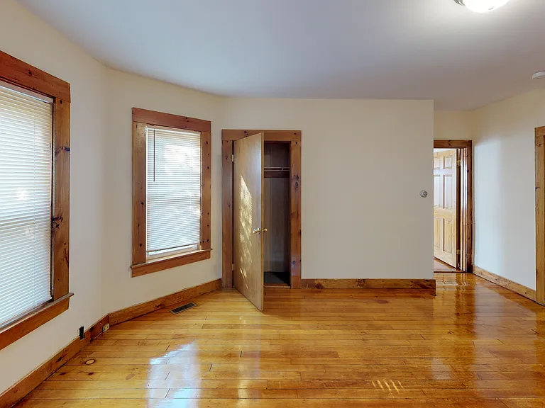 250 Forest Ave #1 — Photo 2