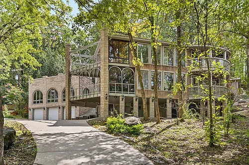 5729 Stoneway Trl Photo 1