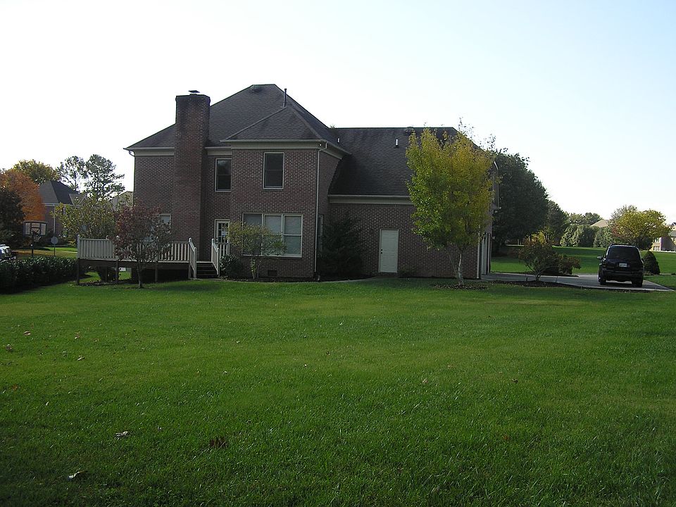 2nd image of 824 Andover Blvd