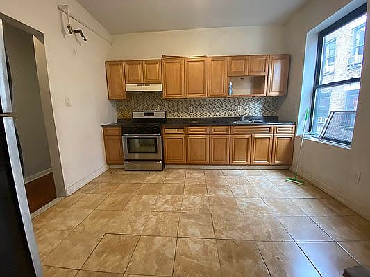 2nd image of 409 W 129th St APT 51