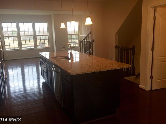 4th image of 722 River Mist Dr