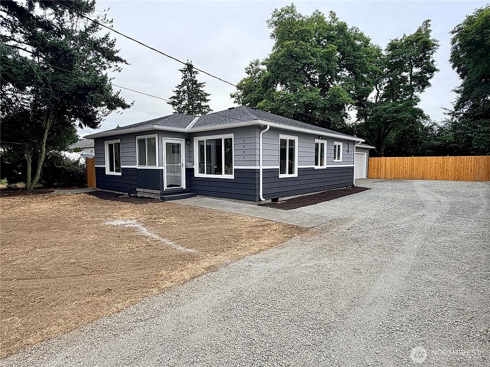 1st image of 2405 NE 10th Street