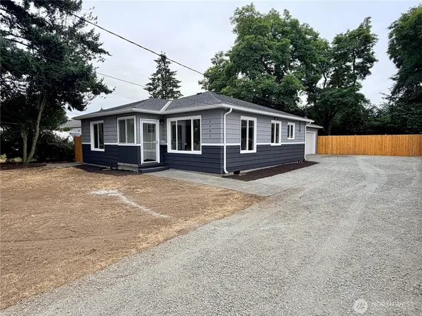 2405 NE 10th Street, Renton, WA 98056