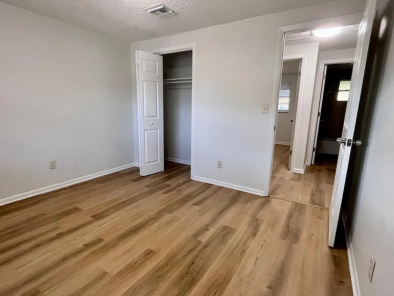 9801 N Aster Ave #A — Photo 10