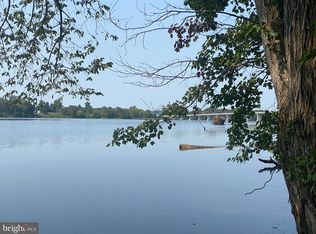 Cherwood Pond Ln, King George, VA 22485