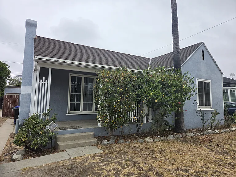 1721 N Fairview St — Photo 4