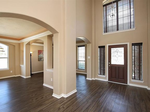 5th image of 10702 Barker Lake Ct