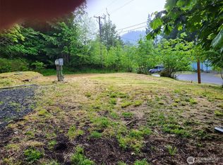 60 N Hemlock Ln, Port Angeles, WA 98362