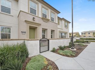 30337 Town Square Dr, Menifee, CA 92584
