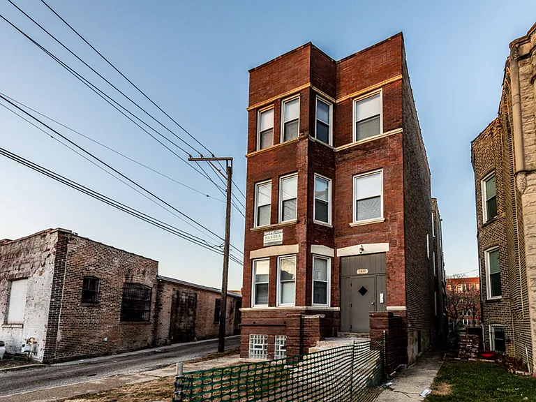 1630 S Sawyer Ave — Photo 23