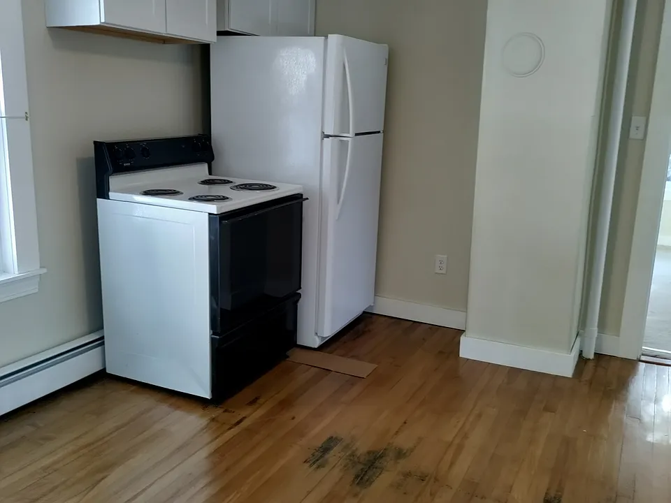 143 Chestnut St #2