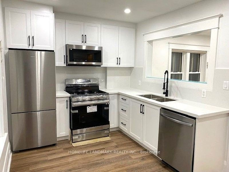 Toronto House for rent - 3 Bedrooms — photo 4