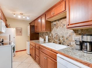 2557 Unity Ave N, Golden Valley, MN 55422